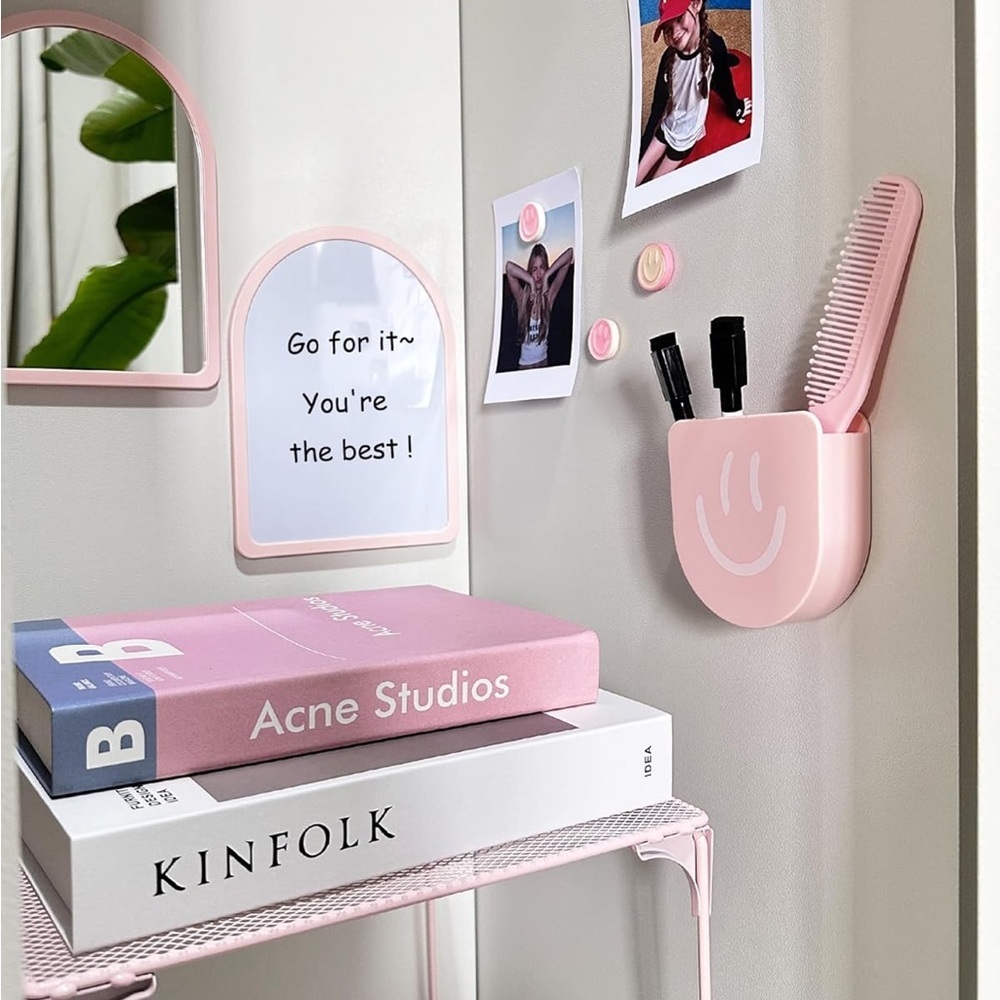Pink girls locker Set with Smiley Accessories - Picture 3 of 7